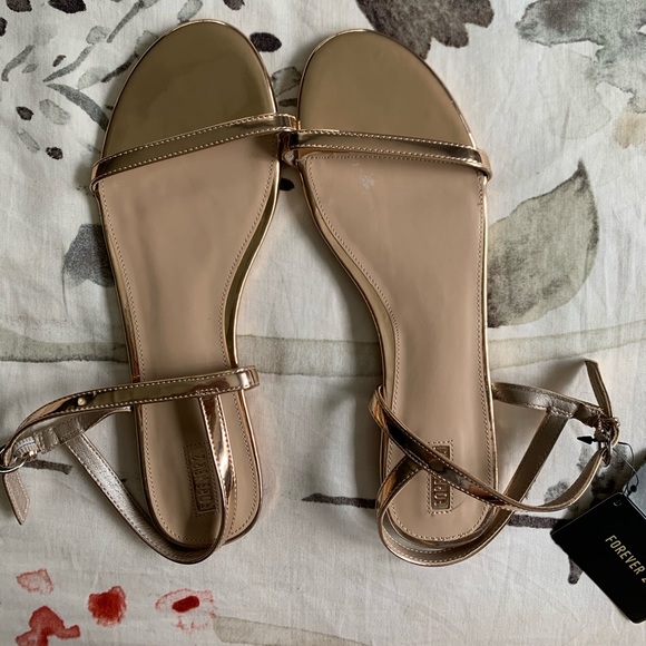 Rose gold sandals - Picture 1 of 2